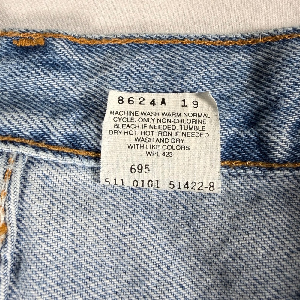 Vintage Levis 555 Guys Fit Denim Jorts Shorts USA Light Wash 14 MIS Y2K - Picture 5 of 11